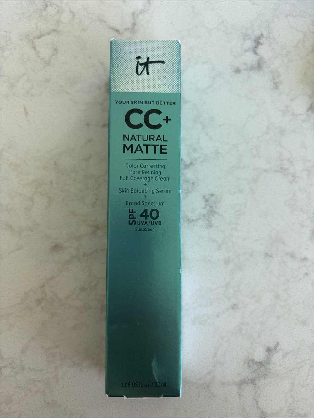 it cosmetics CC+ Natural Matte Color-Correcting Cream — neutral medium shade
